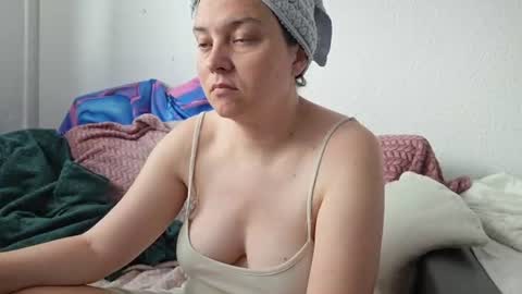 Cyndee Winter online show from 06/13/26, 04:27