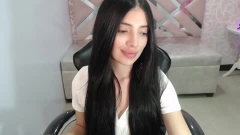 CINTIA ARAUJO online show from 11/21/25, 02:54