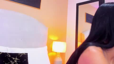 Snapshot of cynthia_turner1 chatting on 10/14/25, 06:31 Cynthia Turner online show from 10/14/25, 06:31