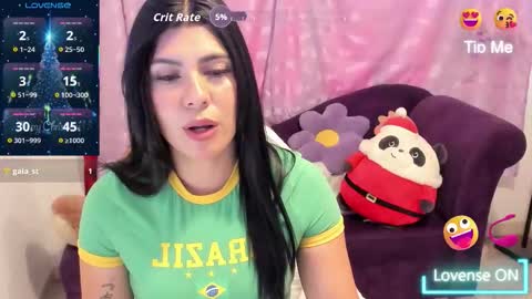 Snapshot of cynthiawatson_ chatting on 12/22/25, 02:47 Cynthia online show from 12/22/25, 02:47