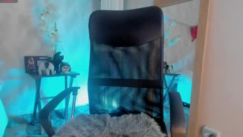 cyntia_adams online show from 02/16/25, 06:54