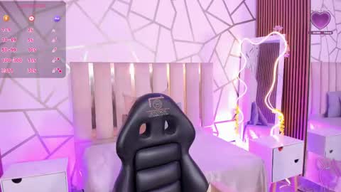 cyrus_tay online show from 04/23/26, 11:42