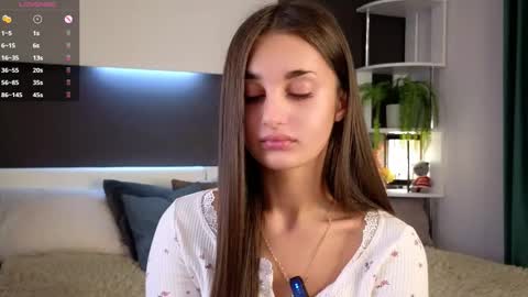 Snapshot of czamabech chatting on 02/18/25, 01:10 Isabella online show from 02/18/25, 01:10