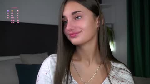 Snapshot of czamabech chatting on 02/26/25, 01:11 Isabella online show from 02/26/25, 01:11