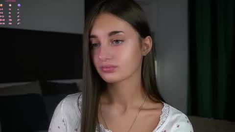 Snapshot of czamabech chatting on 03/01/25, 01:11 Isabella online show from 03/01/25, 01:11