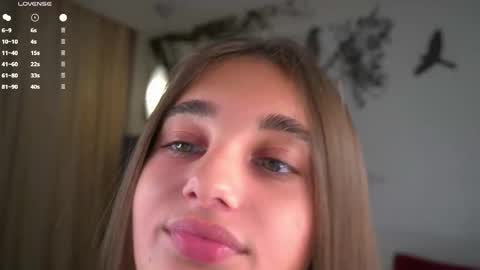 Snapshot of czamabech chatting on 09/29/25, 01:11 Isabella online show from 09/29/25, 01:11