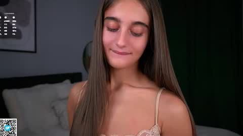 Snapshot of czamabech chatting on 11/15/25, 01:03 Isabella online show from 11/15/25, 01:03