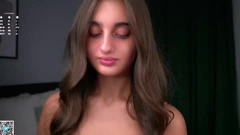 Snapshot of czamabech chatting on 11/29/25, 01:08 Isabella online show from 11/29/25, 01:08