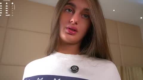 Isabella online show from 04/21/26, 01:07