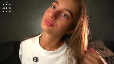 Isabella online show from 05/14/26, 01:12