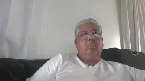 Snapshot of czar1974 chatting on 05/04/26, 03:41 czar1974 online show from 05/04/26, 03:41