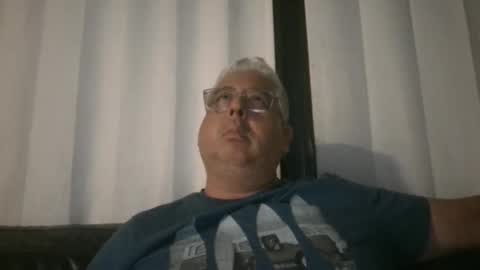 Snapshot of czar1974 chatting on 05/17/26, 05:16 czar1974 online show from 05/17/26, 05:16