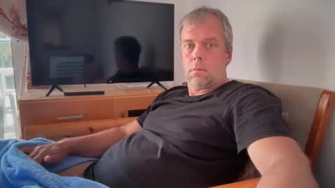 Snapshot of czen888 chatting on 05/18/26, 09:59 Czen online show from 05/18/26, 09:59
