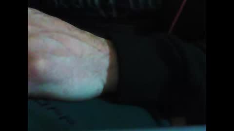 Snapshot of czestus chatting on 01/01/25, 04:50 czestus online show from 01/01/25, 04:50