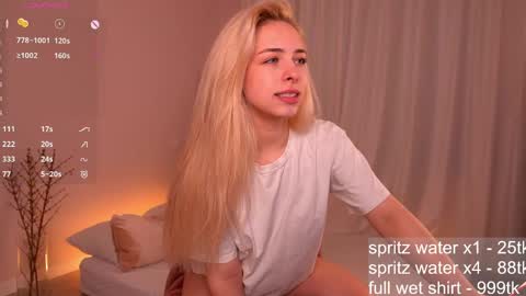 Julie online show from 05/04/26, 06:42
