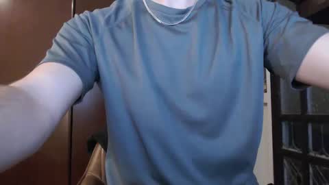 Snapshot of d1aper21 chatting on 10/29/25, 09:22 d1aper21 online show from 10/29/25, 09:22