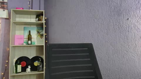 Snapshot of d4ni_king chatting on 11/04/25, 02:43 d4ni_king online show from 11/04/25, 02:43