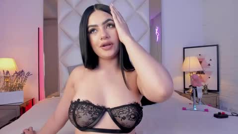 Snapshot of d_kimrouse_h chatting on 01/10/25, 03:50 Kim online show from 01/10/25, 03:50