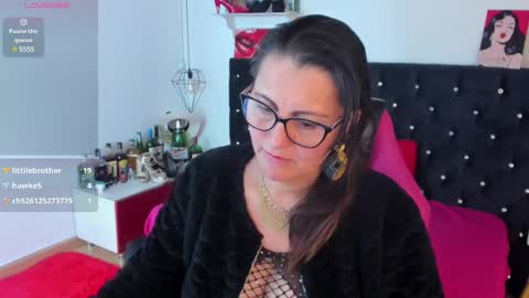 Mia  online show from 03/05/25, 07:38