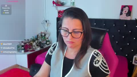 Mia  online show from 03/07/25, 06:11