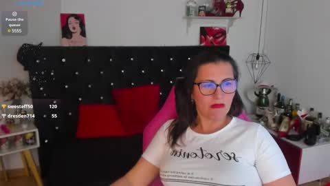 Mia  online show from 03/11/25, 06:19