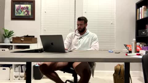 Snapshot of d_michael12 chatting on 01/23/25, 06:28 David Michael online show from 01/23/25, 06:28