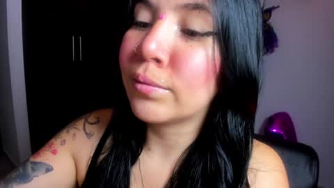 Ailyn  online show from 01/29/25, 11:04