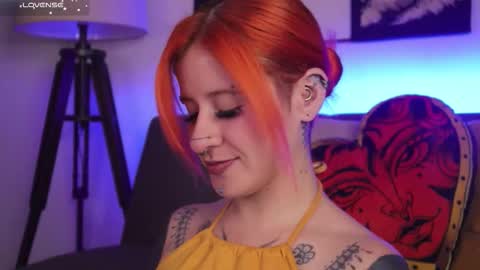 Darlene online show from 12/23/25, 10:02