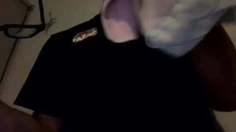 Snapshot of dabeibe chatting on 10/27/25, 02:15 Jewbb online show from 10/27/25, 02:15