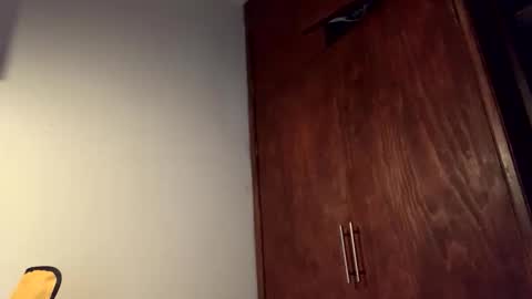 Snapshot of dabeibe chatting on 11/15/25, 07:05 Jewbb online show from 11/15/25, 07:05