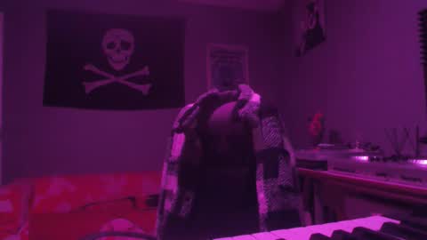 Destroyer online show from 10/21/25, 12:11