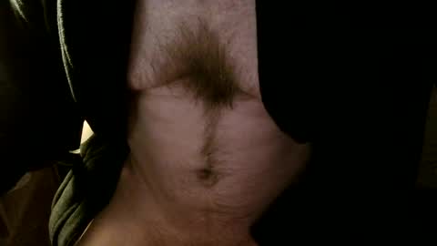 Snapshot of dadbodddd chatting on 12/22/24, 04:17 Dad Bod online show from 12/22/24, 04:17