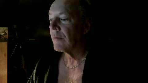 Snapshot of dadbodddd chatting on 11/02/25, 02:52 Dad Bod online show from 11/02/25, 02:52