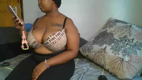 daddyiestoy online show from 11/05/25, 03:39