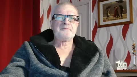 Snapshot of daddiescockforyou chatting on 01/08/25, 08:50 Brian ... online show from 01/08/25, 08:50