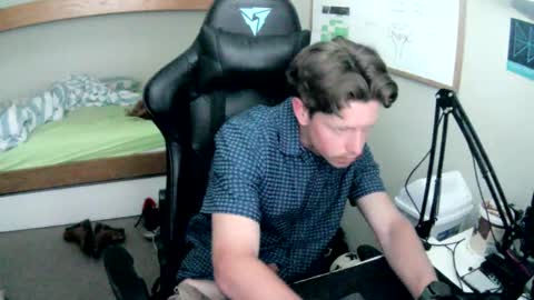 Snapshot of daddy__desires chatting on 03/01/26, 04:36 daddy__desires online show from 03/01/26, 04:36