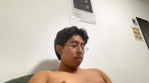 Snapshot of daddy_brunito chatting on 09/22/25, 01:29 daddy_brunito online show from 09/22/25, 01:29