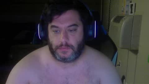 Snapshot of daddybody4u chatting on 09/12/25, 12:00 daddybody4u online show from 09/12/25, 12:00