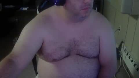 Snapshot of daddybody4u chatting on 09/18/25, 07:05 daddybody4u online show from 09/18/25, 07:05