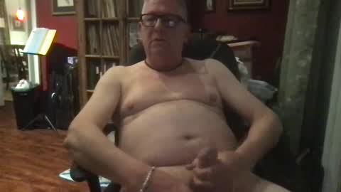 Snapshot of daddycok4 chatting on 03/02/25, 01:04 DaddyCok4 online show from 03/02/25, 01:04