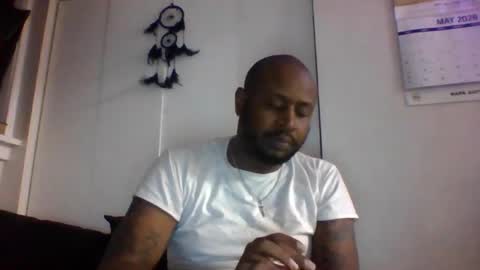 Snapshot of daddydickxm chatting on 05/10/26, 03:12 daddydickxm online show from 05/10/26, 03:12