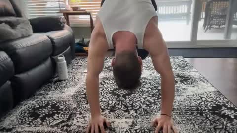 Snapshot of daddygmoney6969 chatting on 12/05/24, 01:06 daddygmoney6969 online show from 12/05/24, 01:06