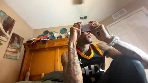 sexy tatted king bbc online show from 11/12/25, 08:30