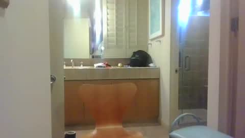 Snapshot of daddyjayare760 chatting on 01/01/25, 12:11 daddyjayare760 online show from 01/01/25, 12:11