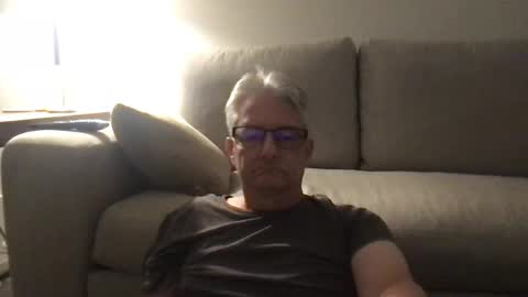 daddymike92883_1 online show from 12/13/24, 06:42