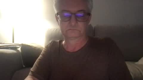 daddymike92883_1 online show from 01/09/25, 07:42