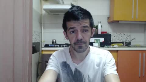 Snapshot of daddynextdoor86 chatting on 12/16/25, 05:12 daddynextdoor86 online show from 12/16/25, 05:12