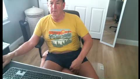 Snapshot of daddys7plus chatting on 06/12/26, 01:32 daddys7plus online show from 06/12/26, 01:32