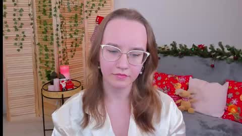 Snapshot of daddys_favorit chatting on 12/21/24, 06:12 Jane online show from 12/21/24, 06:12