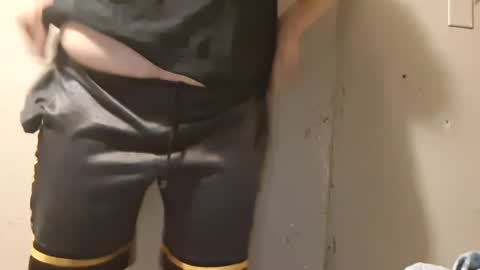 daddyschlong979797 online show from 06/10/26, 08:46